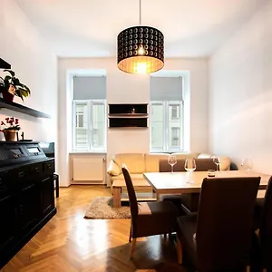 Apartment 3-bedroom In, Wien